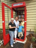 La biblioteca más pequeña de América está en una cabina telefónica